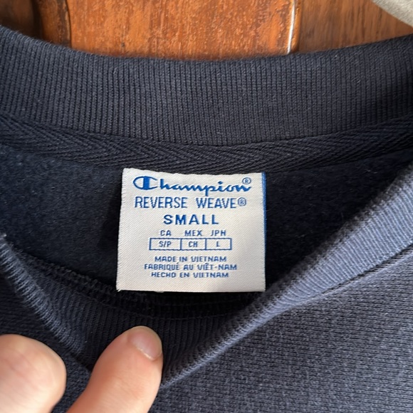 Vintage Champion Crewneck Sweatshirt - Picture 4 of 8